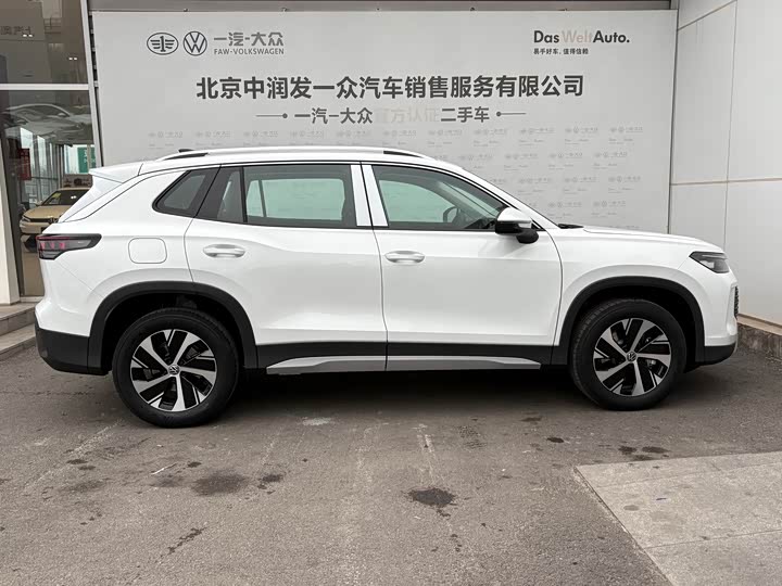 Volkswagen Tayron 2026 2026款 探岳L 300TSI 两驱精英