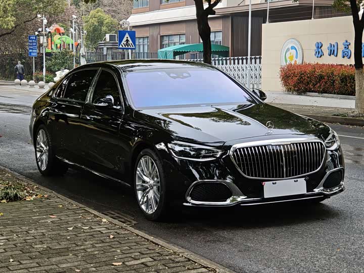 Фото 3 - Mercedes-Benz Maybach S-Class