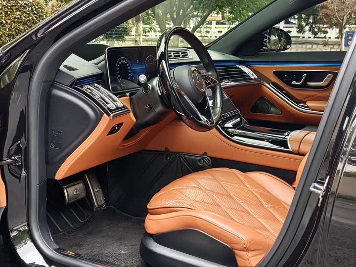 Фото 5 - Mercedes-Benz Maybach S-Class