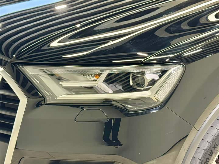 Audi Q7 2021 2021款 45 TFSI quattro S line运动型