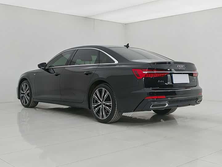 Zdjęcie 4 - Audi A6L