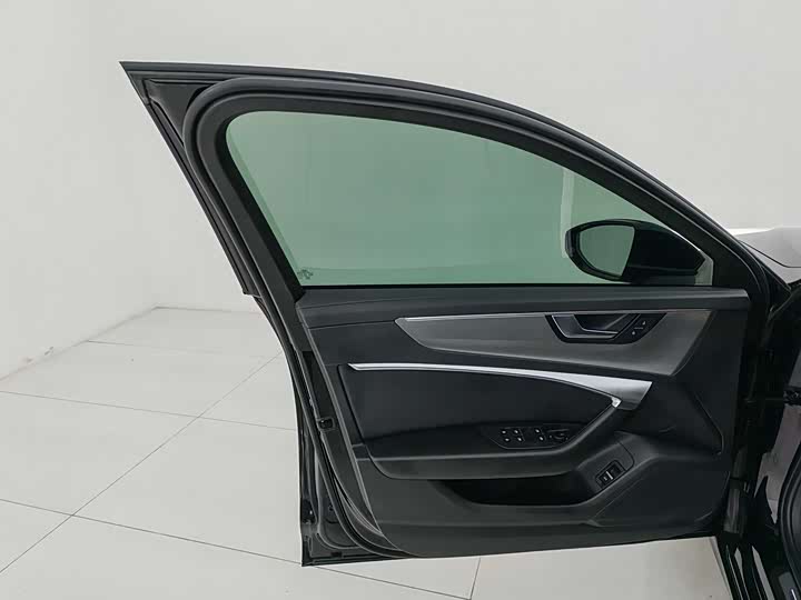 Zdjęcie 7 - Audi A6L