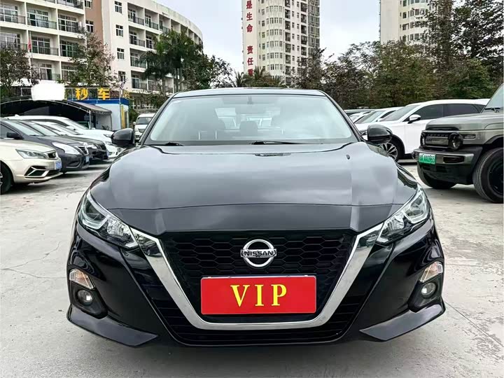 Фото 2 - Nissan Teana