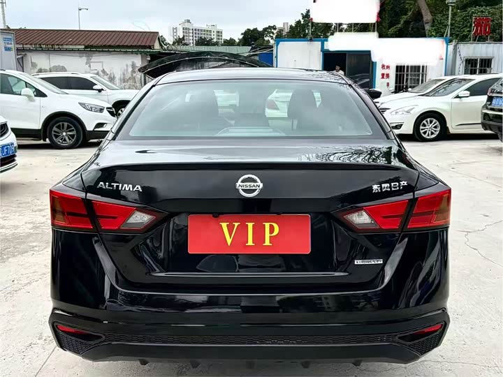 Фото 8 - Nissan Teana