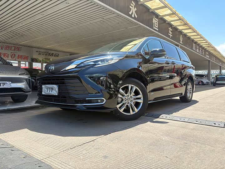 Toyota Sienna 2024 2024款 2.5L混动 舒适版