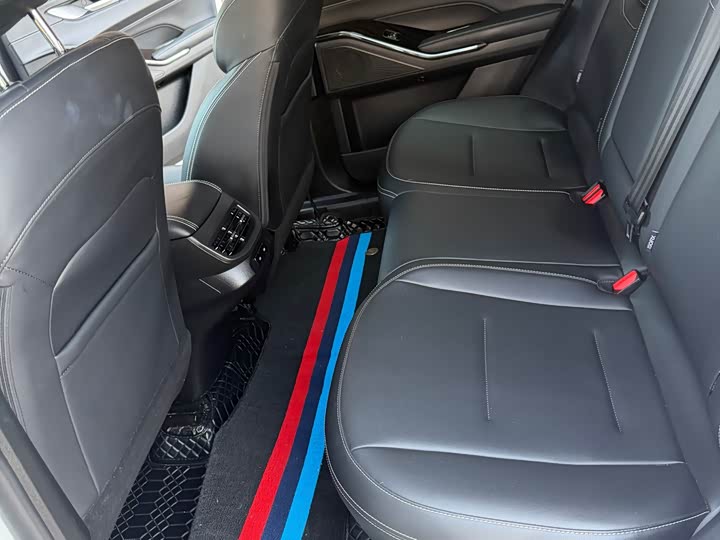 Photo 3 - Haval H6