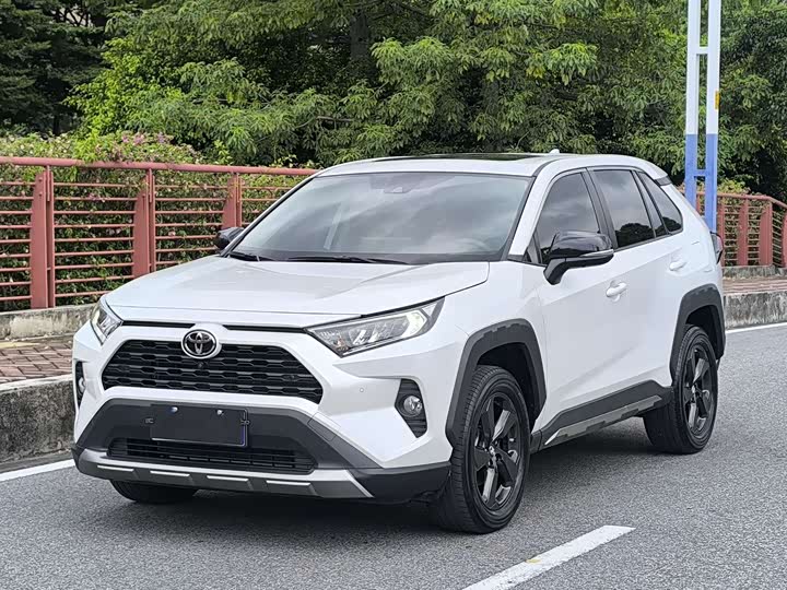 Photo 1 - Toyota RAV4
