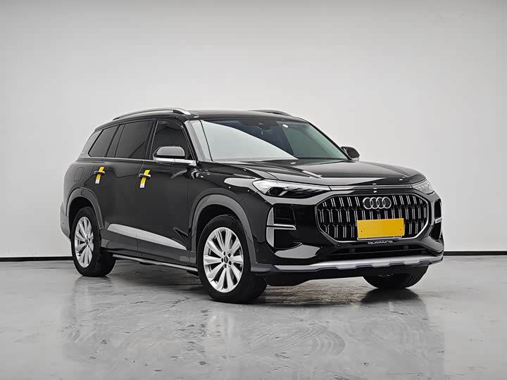 Audi Q6 2024 2024款 45 TFSI quattro 齐云型 羽林套装 6座