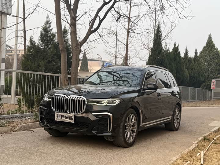 Фото 1 - BMW X7