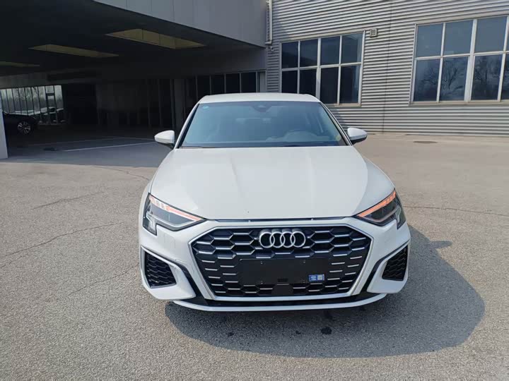 Photo 4 - Audi A3