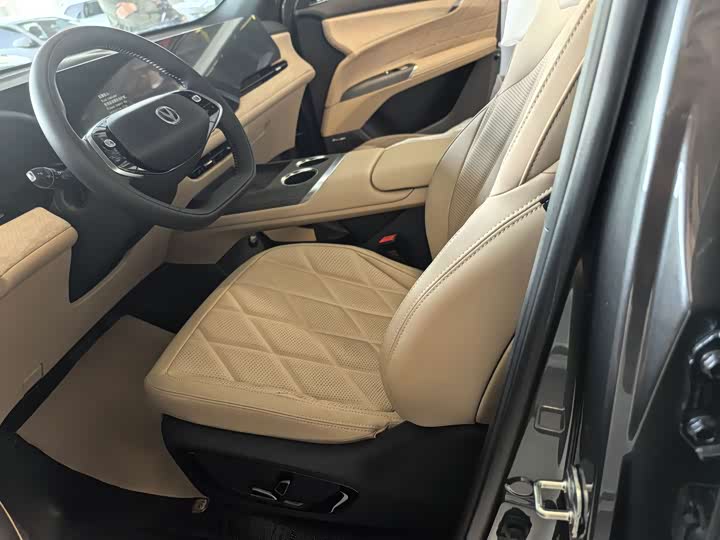 Changan CS75 Plus 2025 2025款 第四代 1.5T 新蓝鲸 智慧旗舰型