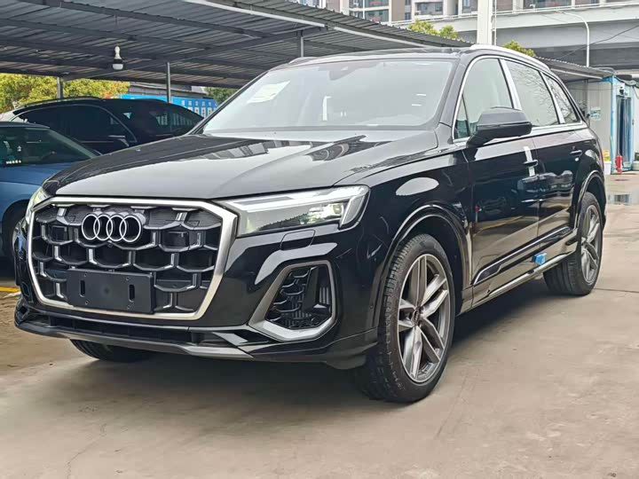 Audi Q7 2025 2025款 55 TFSI quattro S line运动型