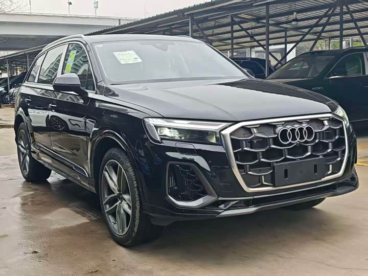 Audi Q7 2025 2025款 55 TFSI quattro S line运动型