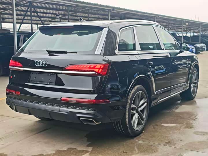 Audi Q7 2025 2025款 55 TFSI quattro S line运动型