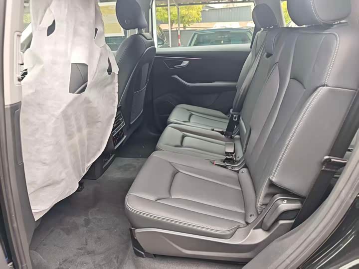 Audi Q7 2025 2025款 55 TFSI quattro S line运动型