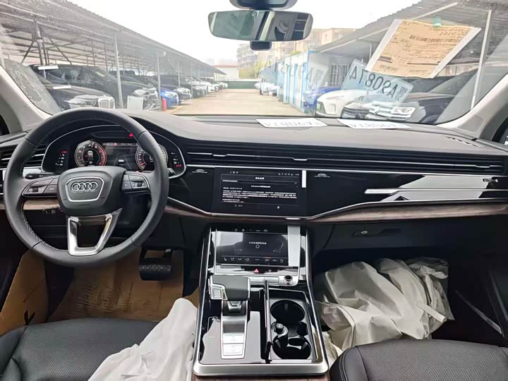 Audi Q7 2025 2025款 55 TFSI quattro S line运动型