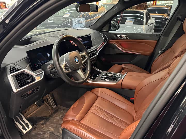 BMW X7 2023 2023款 xDrive40i 尊享型M运动套装