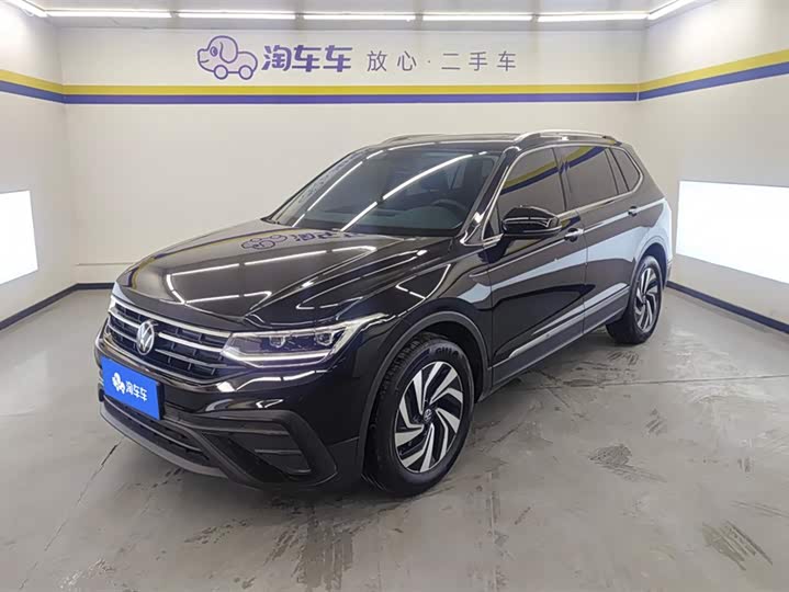 Volkswagen Tiguan L Pro 2025 2025款 出众款 300TSI 自动两驱龙腾版
