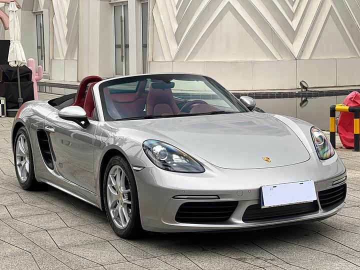 Zdjęcie 3 - Porsche 718