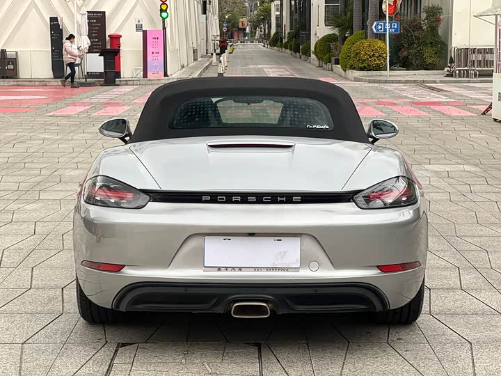 Zdjęcie 5 - Porsche 718