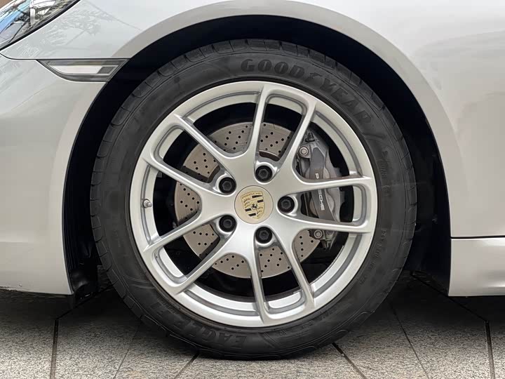 Zdjęcie 8 - Porsche 718
