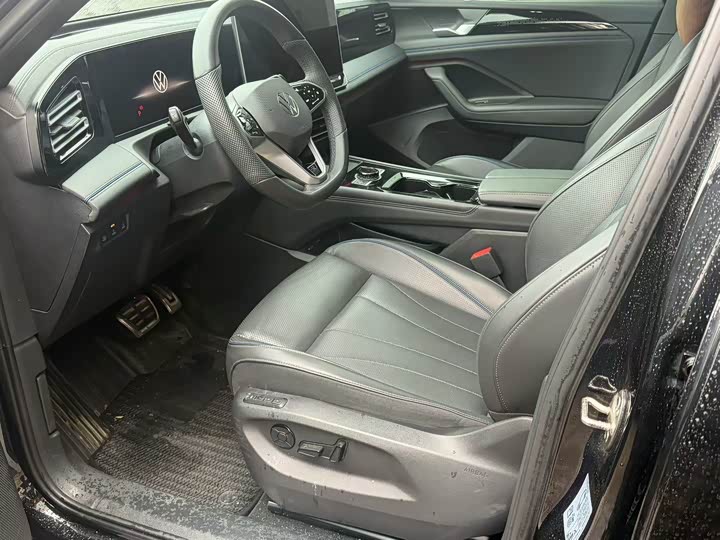 Фото 3 - Volkswagen Tiguan L Pro