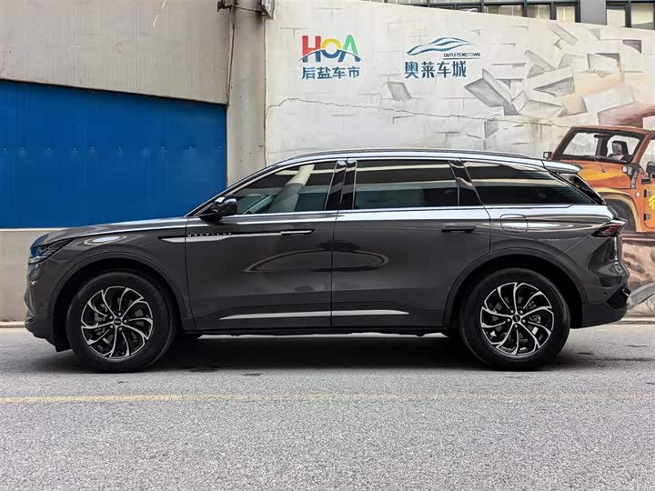 Lincoln Nautilus 2023 2023款 2.0T 四驱尊享版