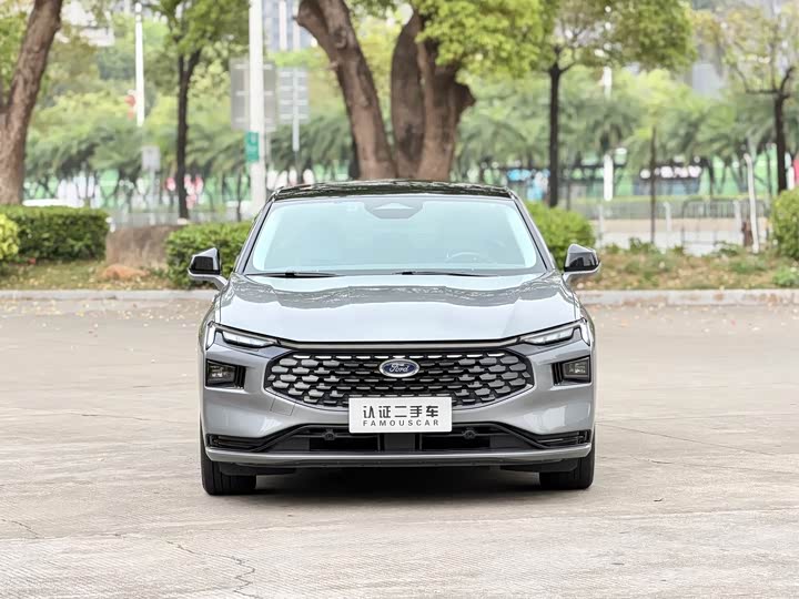 Фото 2 - Ford Mondeo