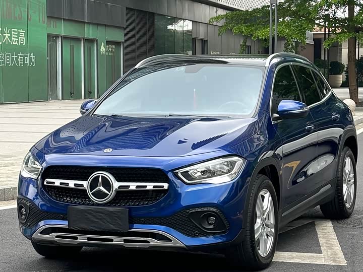 Фото 1 - Mercedes-Benz GLA-Class