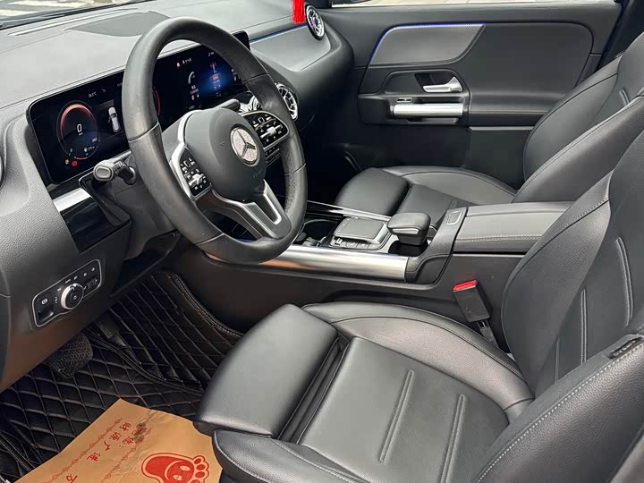 Фото 7 - Mercedes-Benz GLA-Class