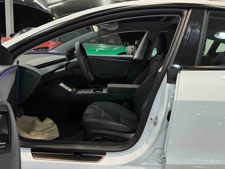 Tesla Model 3 2025 2025款 改款 后轮驱动版