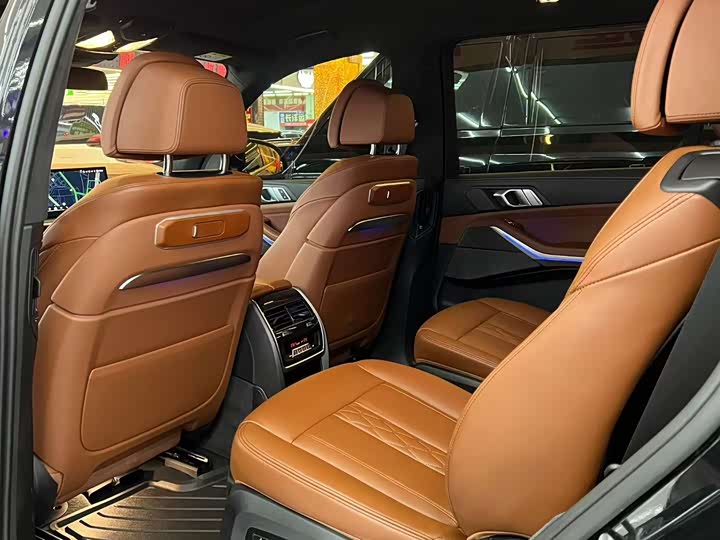 Фото 7 - BMW X7