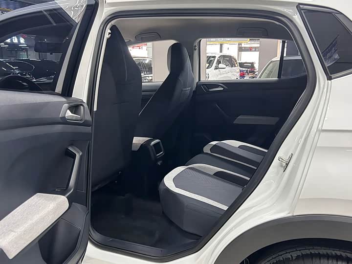 Volkswagen Tharu 2025 2025款 新锐 1.5L 锐进版