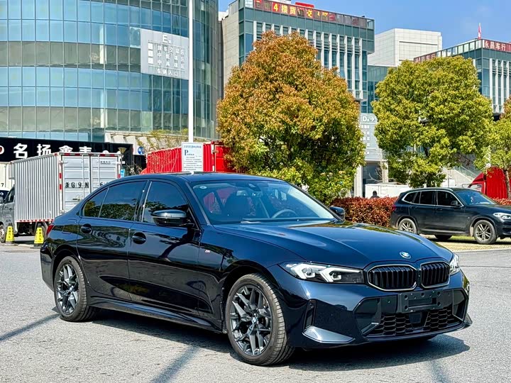 BMW 3 Series 2025 2025款 330Li M运动曜夜套装
