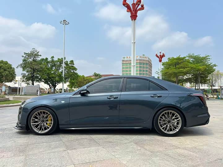 Cadillac CT4 2021 2021款 28T 尊贵型