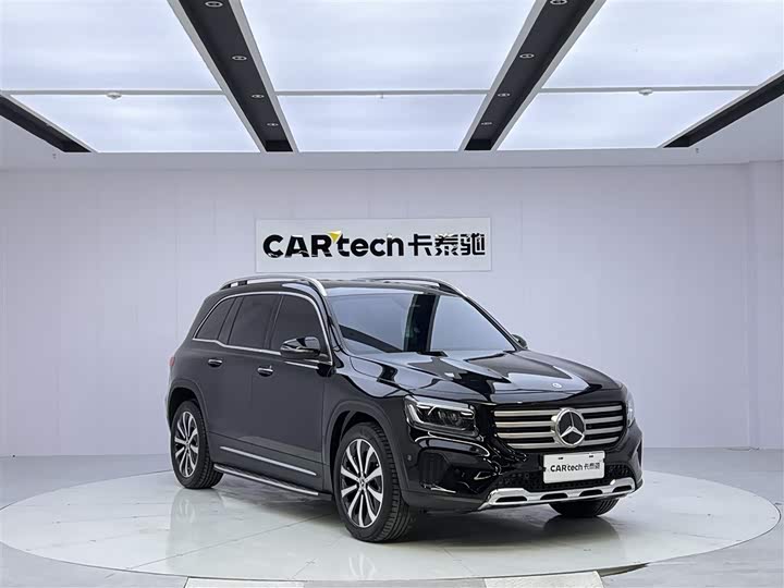 Фото 2 - Mercedes-Benz GLB-Class