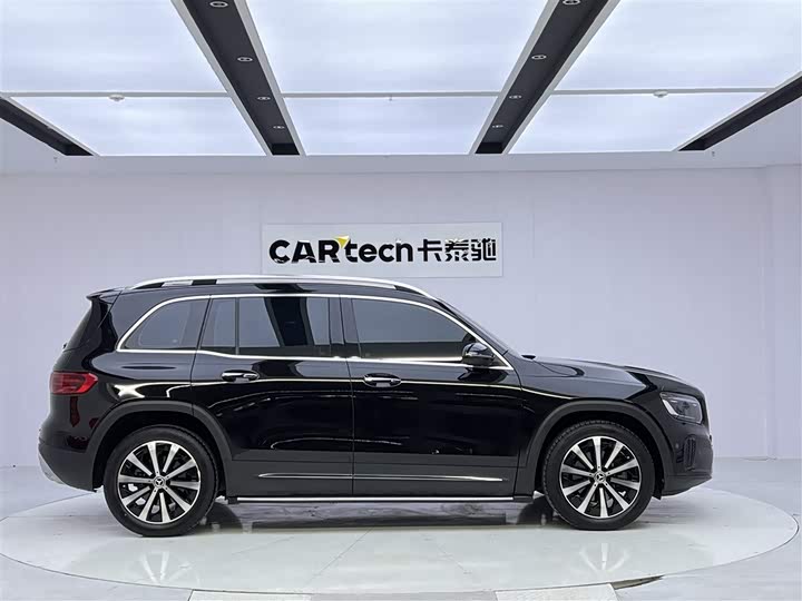 Фото 4 - Mercedes-Benz GLB-Class