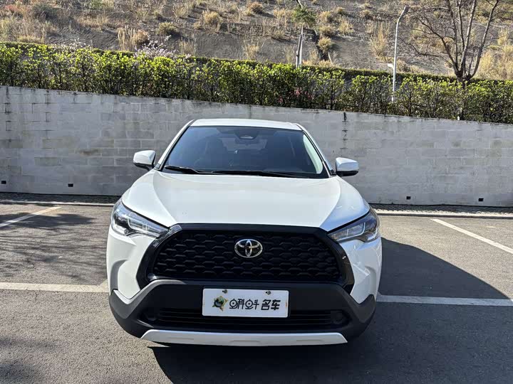 Toyota Corolla Cross 2024 2024款 2.0L 智能电混双擎 先锋版
