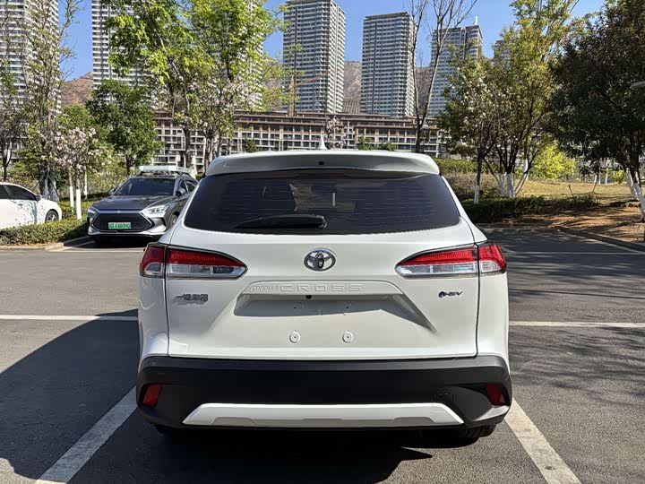 Toyota Corolla Cross 2024 2024款 2.0L 智能电混双擎 先锋版
