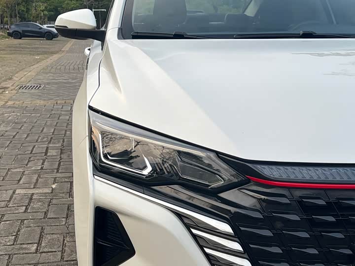 Dongfeng Aeolus Yixuan Max 2022 2022款 1.5T 超帅潮爸版
