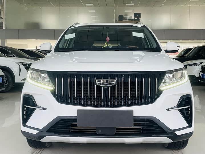 Zdjęcie 2 - Geely Vision X6