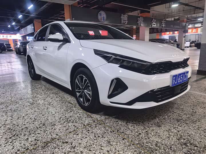 Kia K3 2023 2023款 1.5L CVT豪华版