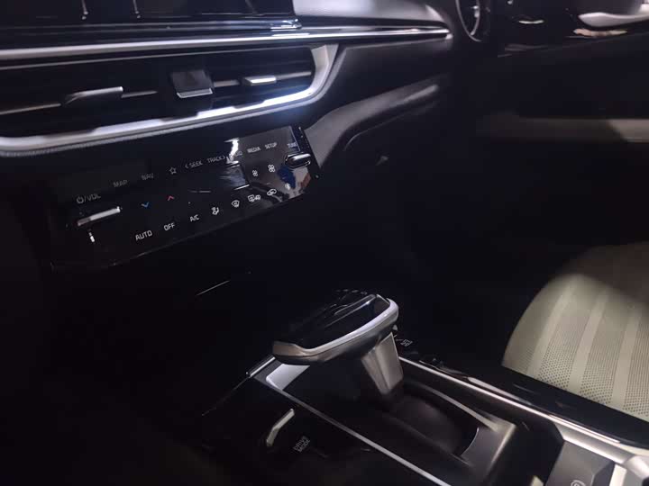 Kia K3 2023 2023款 1.5L CVT豪华版