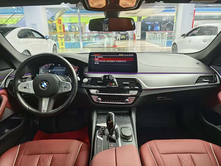 Zdjęcie 8 - BMW 5 Series