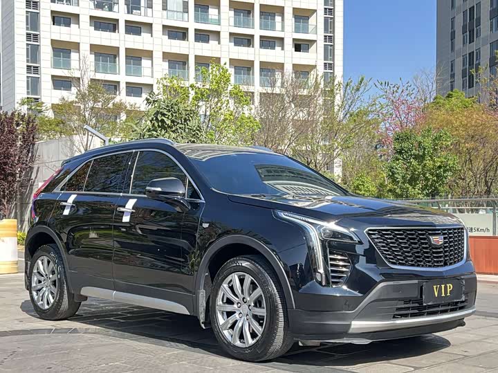 Фото 2 - Cadillac XT4