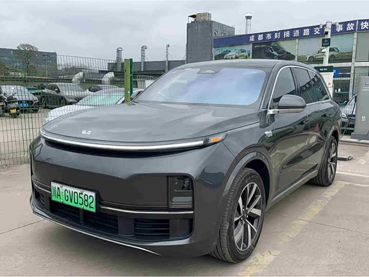 Zdjęcie 1 - LiXiang L8