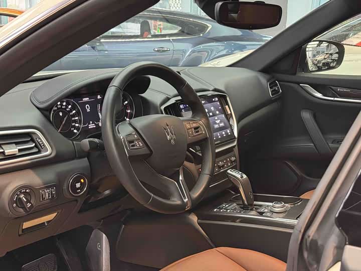 Maserati Ghibli 2021 2021款 2.0T 锋芒版