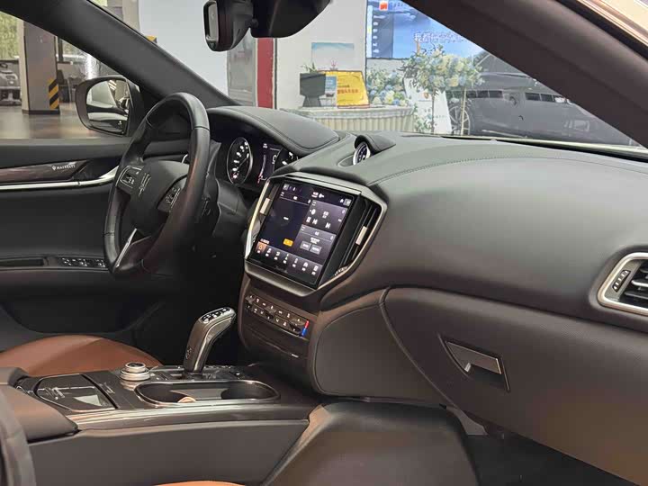 Maserati Ghibli 2021 2021款 2.0T 锋芒版