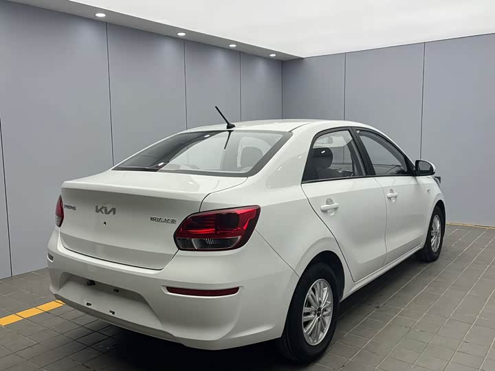Kia Pegas 2020 2020款 改款 1.4L 自动舒适天窗版