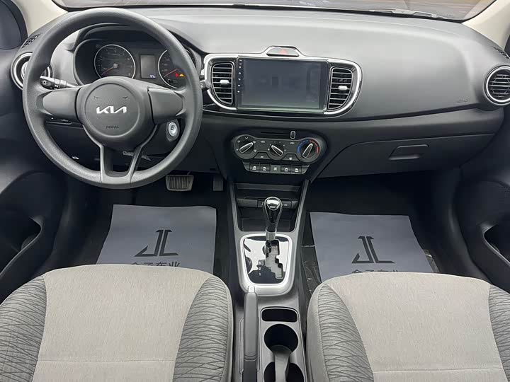 Kia Pegas 2020 2020款 改款 1.4L 自动舒适天窗版